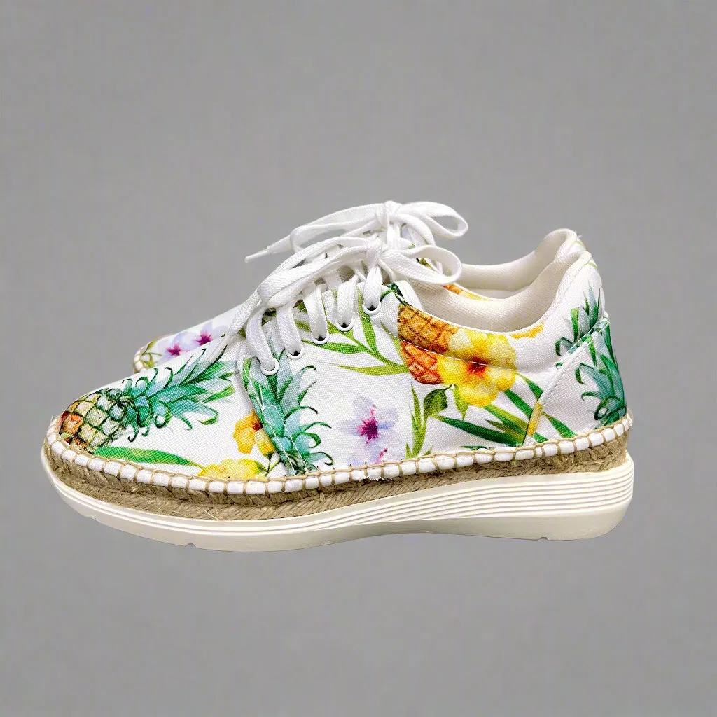 Free People floral Jackson sneakers, size 8, NEW IN BOX!