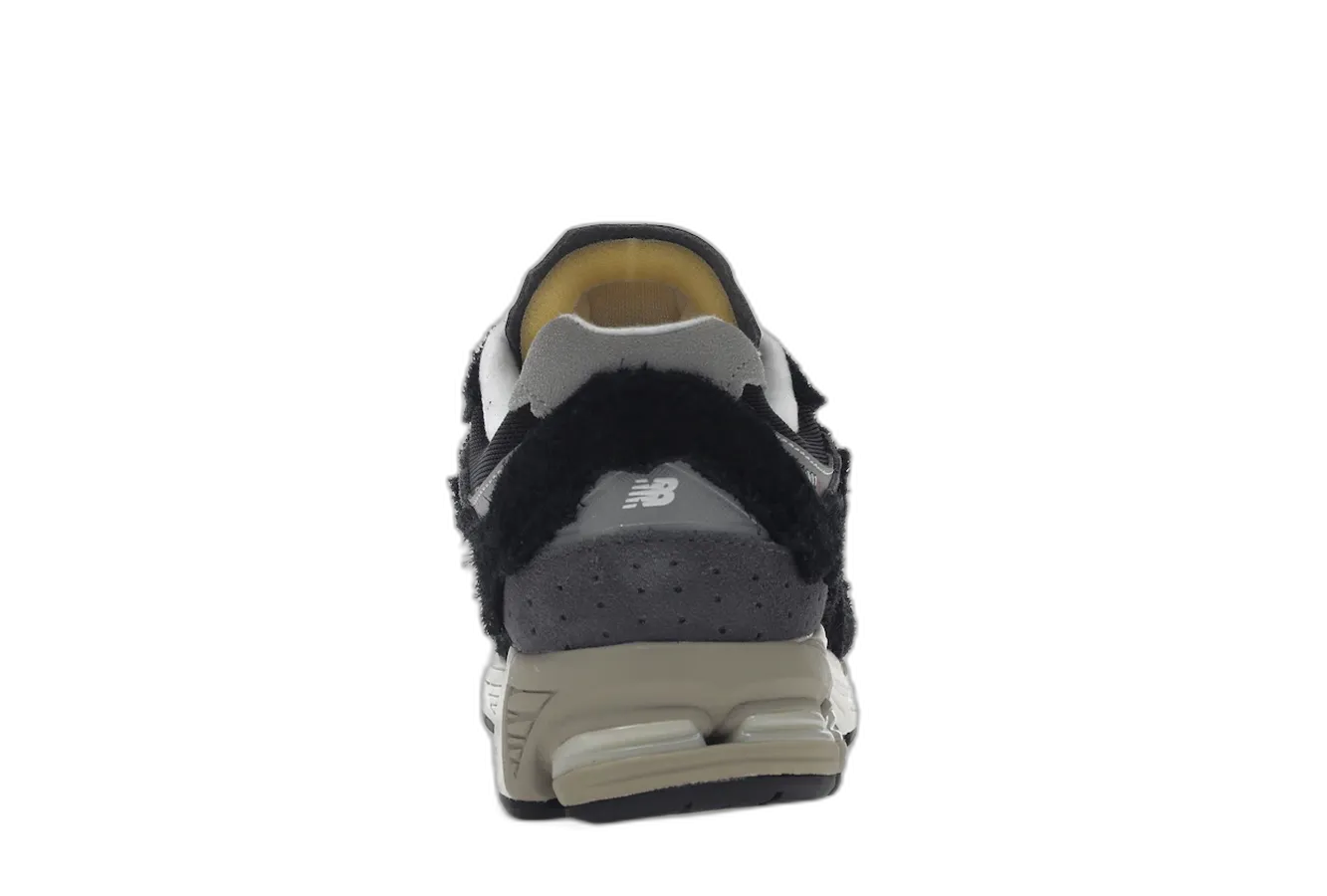 New Balance 2002R Protection Pack Black Grey